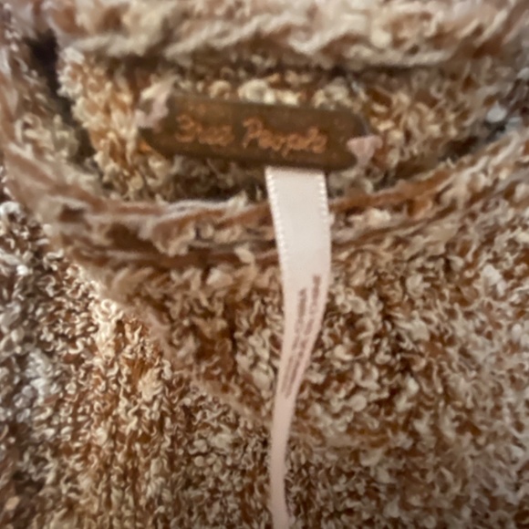 Free People - Picture 2 of 3